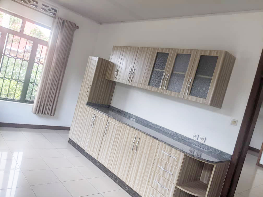 BERE 63 MEB Kagarama. Kagarama  beautiful  house for rent in Kigali-Rwanda!