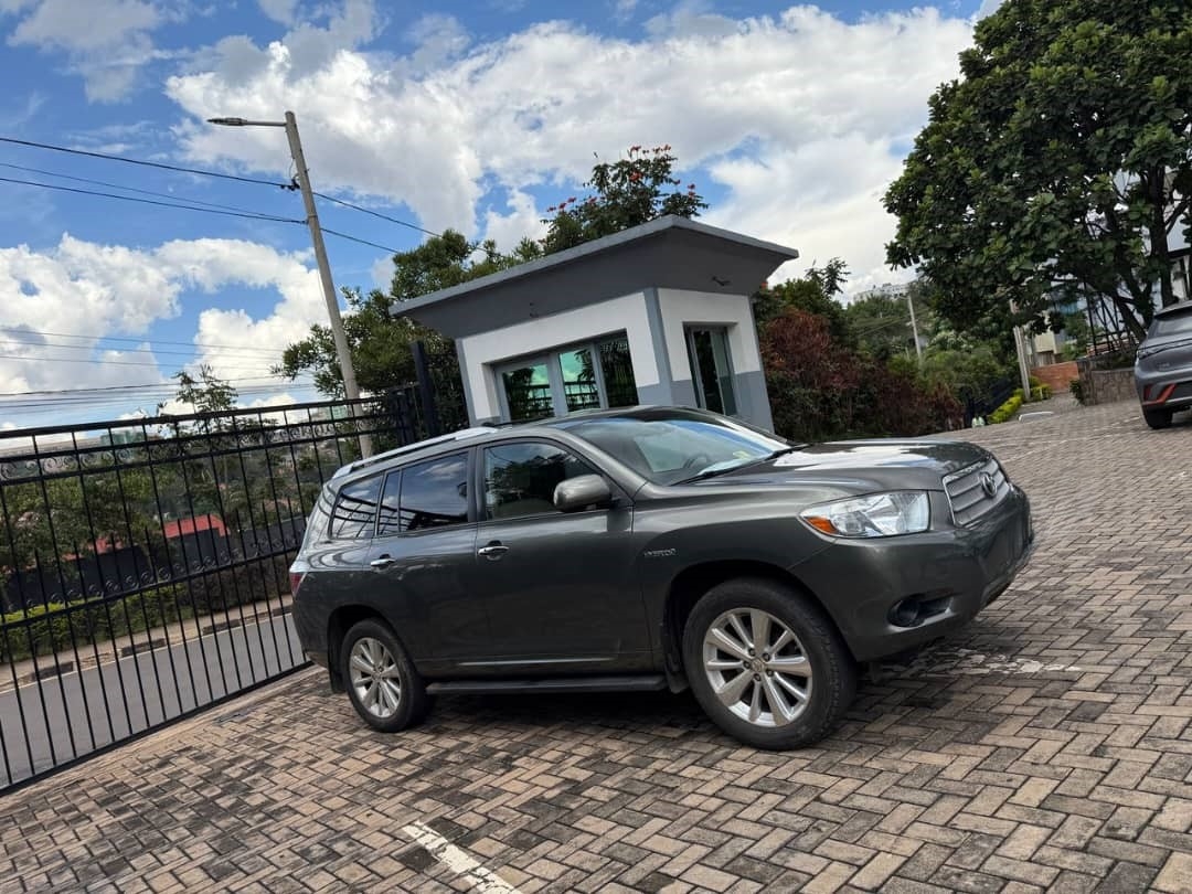 BERE 342 :2010 Toyota Highlander Hybrid For Sale