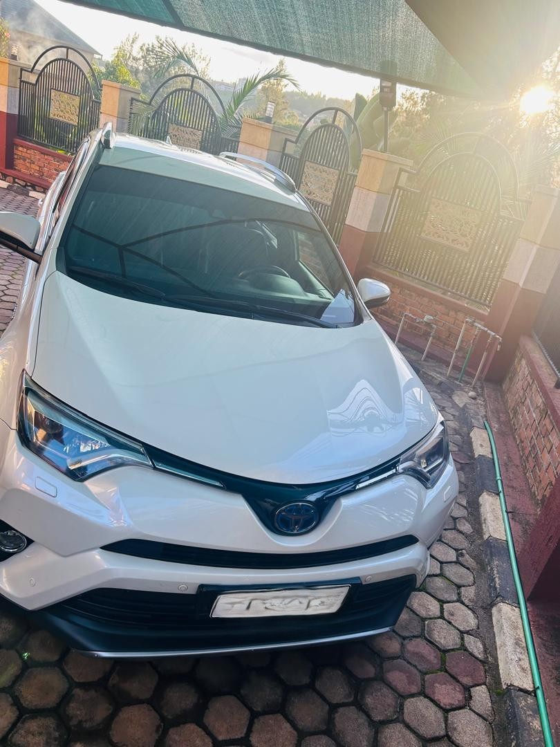 BERE 344: TOYOTA Rava 4 in good condition  is available for sale #+250780675812