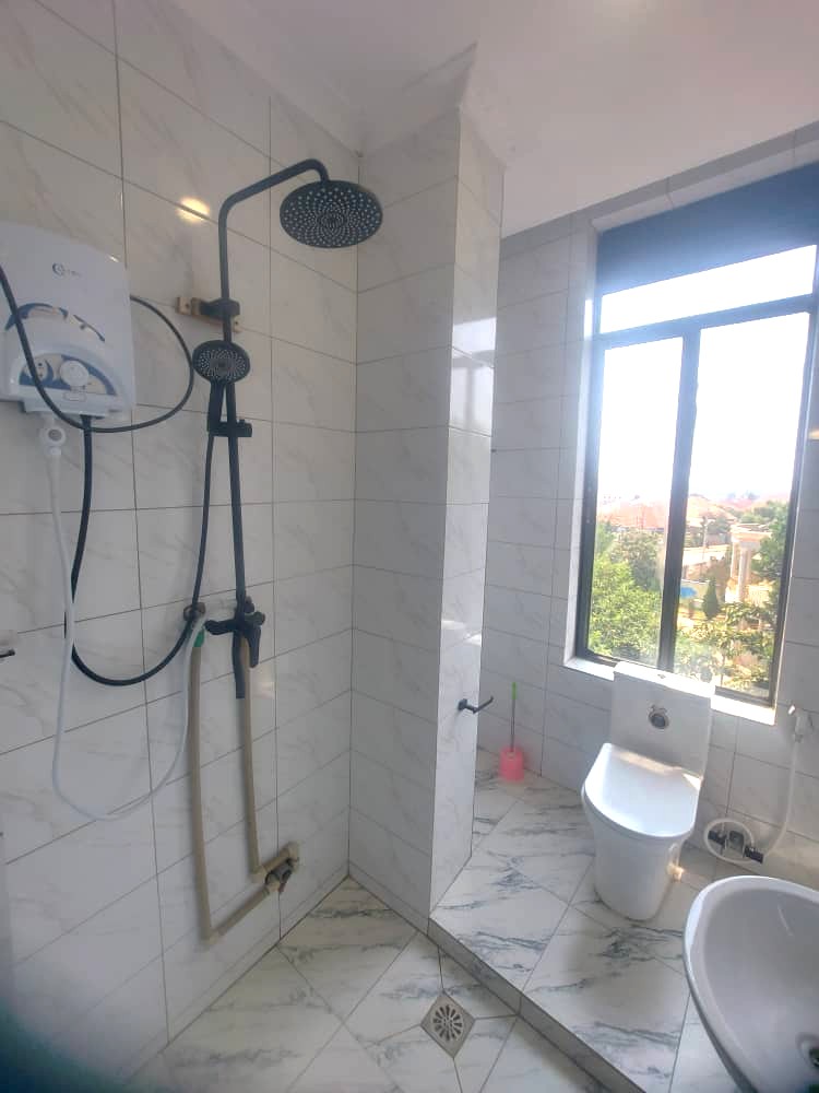 BERE 113:Kagarama very nice house for rent at lowest price #+250780675812