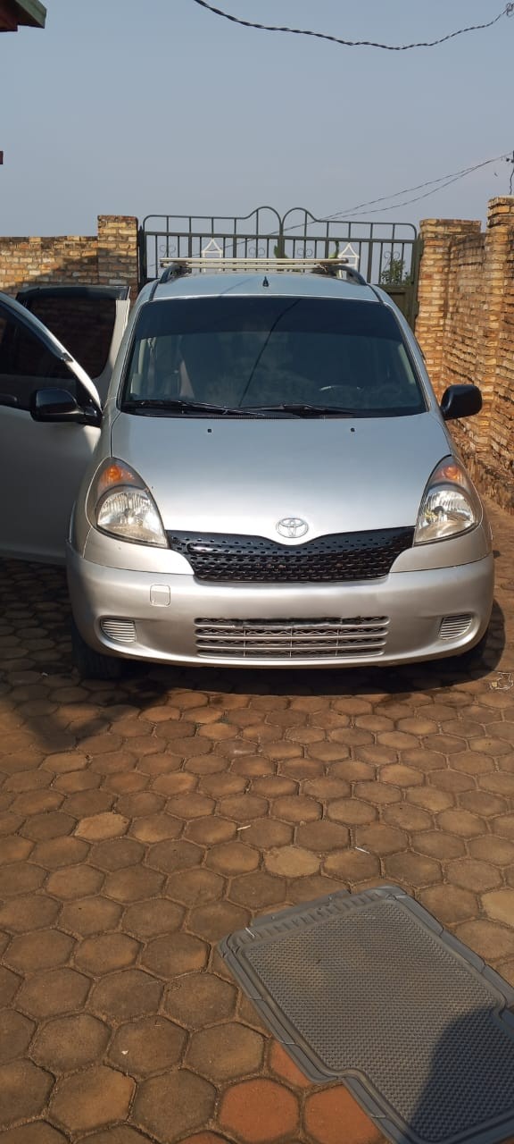 BERE 362 : TOYOTA YARIS in good condition  is available for sale #+250780675812