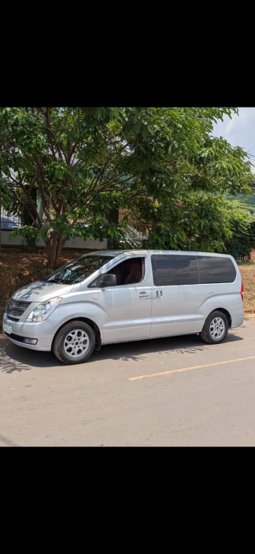 BERE 364: starex Hyundai in good condition  is available for sale #+250780675812