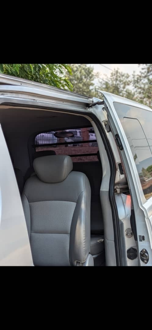 BERE 364: starex Hyundai in good condition  is available for sale #+250780675812