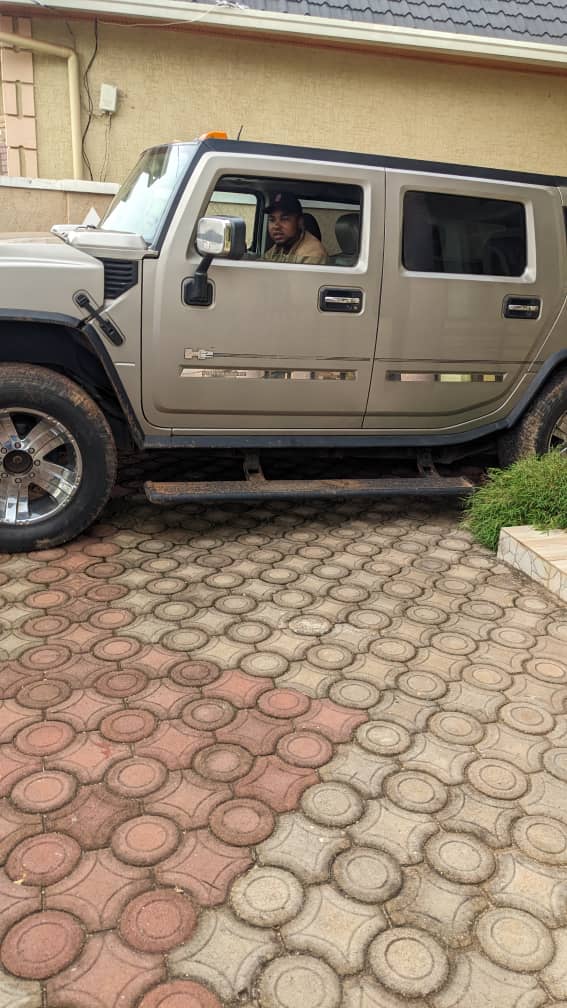 BERE 153 : HUMMER IS AVAILABLE FOR SALE #0780675812