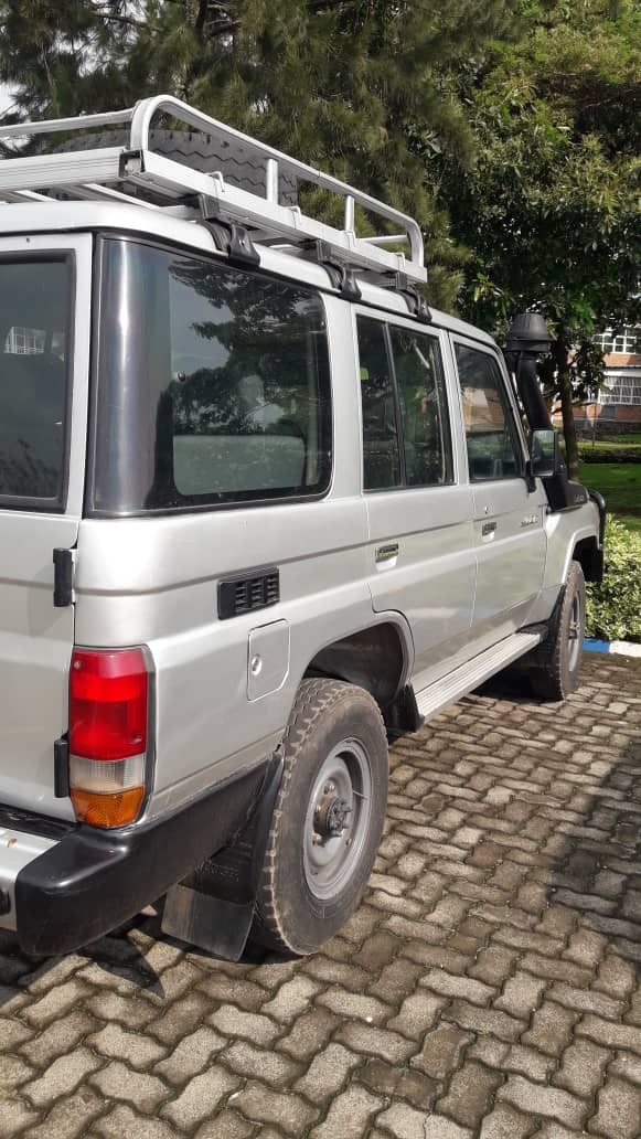 BERE 369: Toyota Landcruiser in good condition  is available for sale #+250780675812