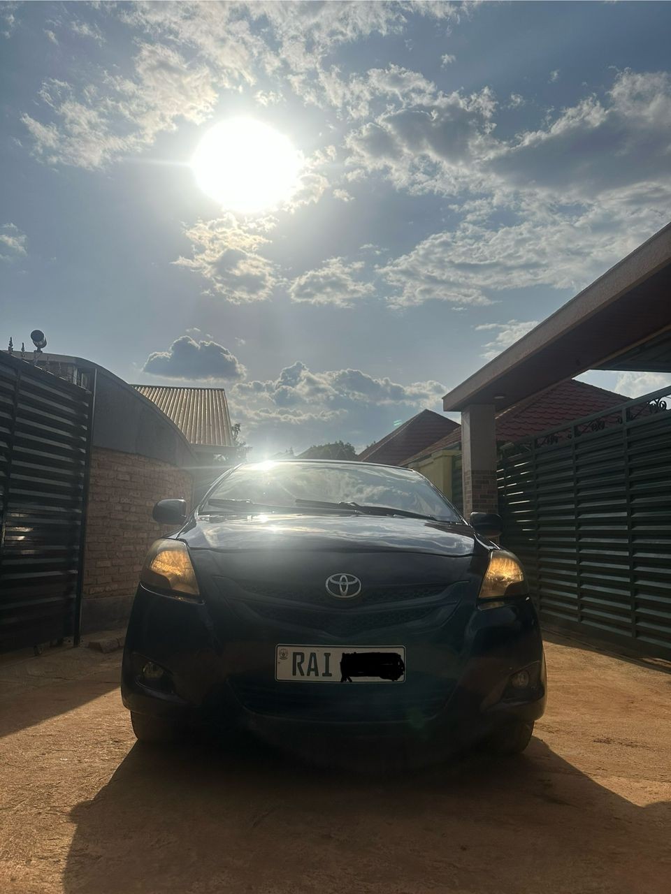 BERE 368: 2006 yaris sedan  in good condition  is available for sale #+250780675812