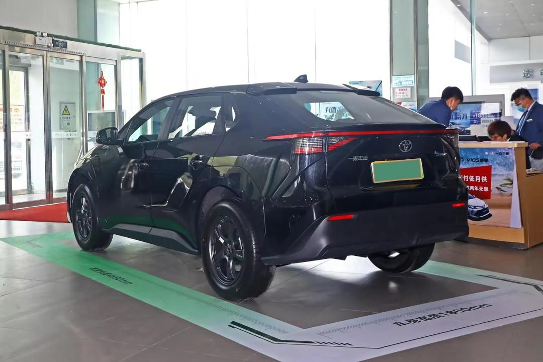 BERE 008 :TOYOTA BZ4 in good condition is available for sale #+250780675812