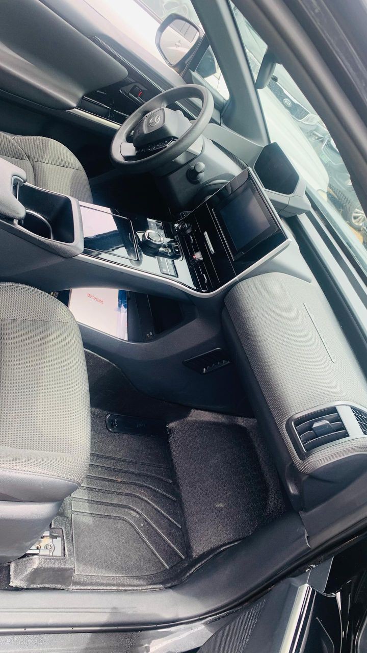 BERE 009 : 2023 TOYOTA BZ4x in good condition is available for sale #+250780675812