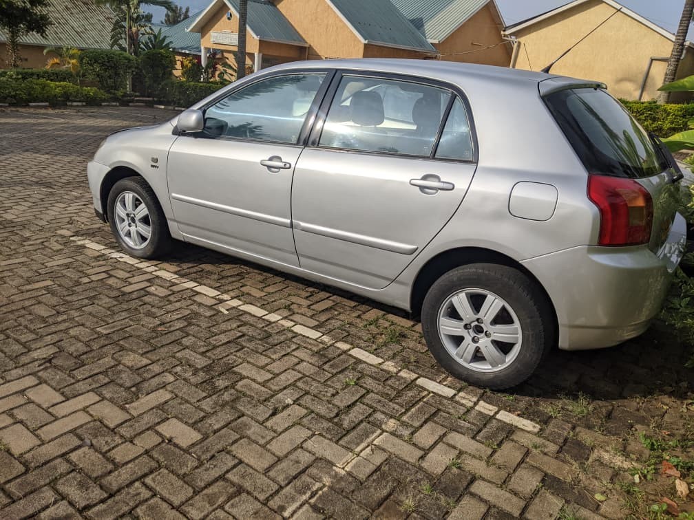 BERE 011 : 2003 TOYOTA HATCHBACK in good condition is available for sale #+250780675812